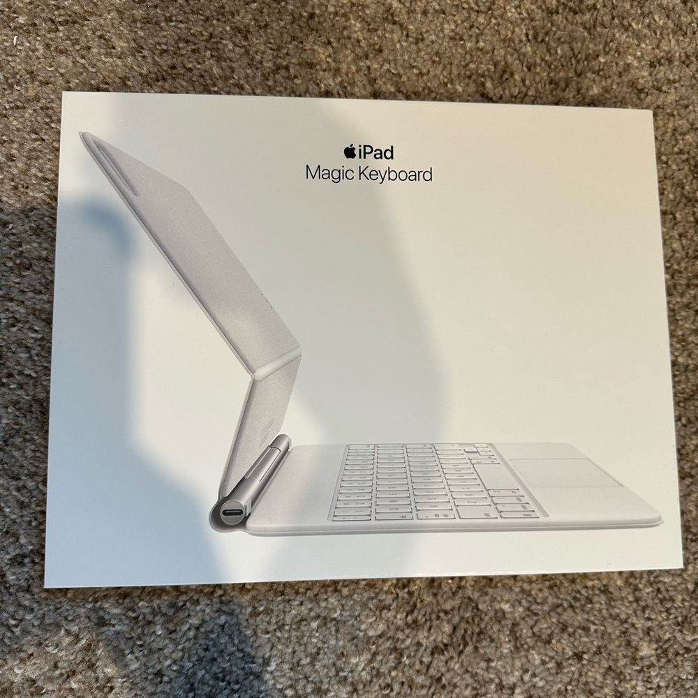Apple iPad Air 11-inch Magic Keyboard - White
